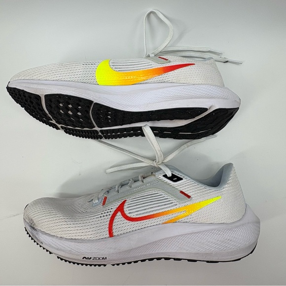 Nike Pegasus 40 Women's sz 10 White Road Running Shoes - Picture 5 of 10